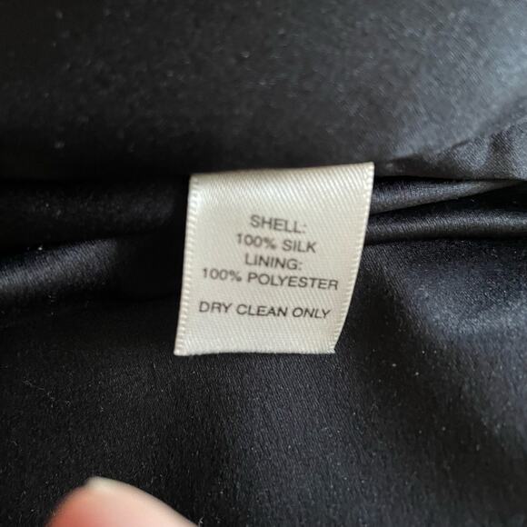 White House Black Market Black Floral Silk Bubble Hem Skirt Size 4 - Picture 4 of 4